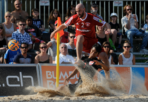 Beach soccer-amical tikitoa suisse