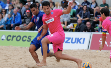 Beach soccer-sable dancer