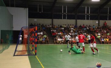 Futsal 2-40